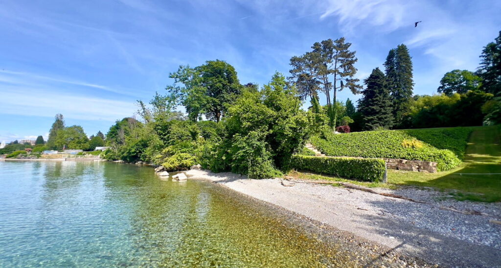 Private Beach in a Sheltered Bay - Domaine Les Cedres du Leman